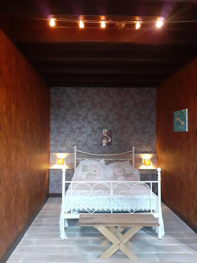 Vignesarichard Bed & Breakfast Chevanceaux Bagian luar foto