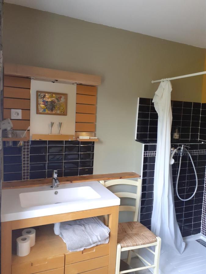Vignesarichard Bed & Breakfast Chevanceaux Bagian luar foto