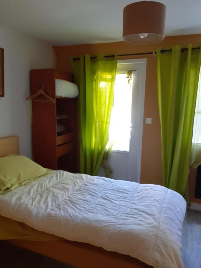 Vignesarichard Bed & Breakfast Chevanceaux Bagian luar foto