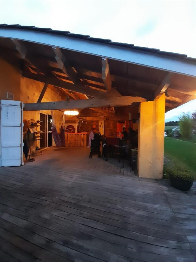 Vignesarichard Bed & Breakfast Chevanceaux Bagian luar foto