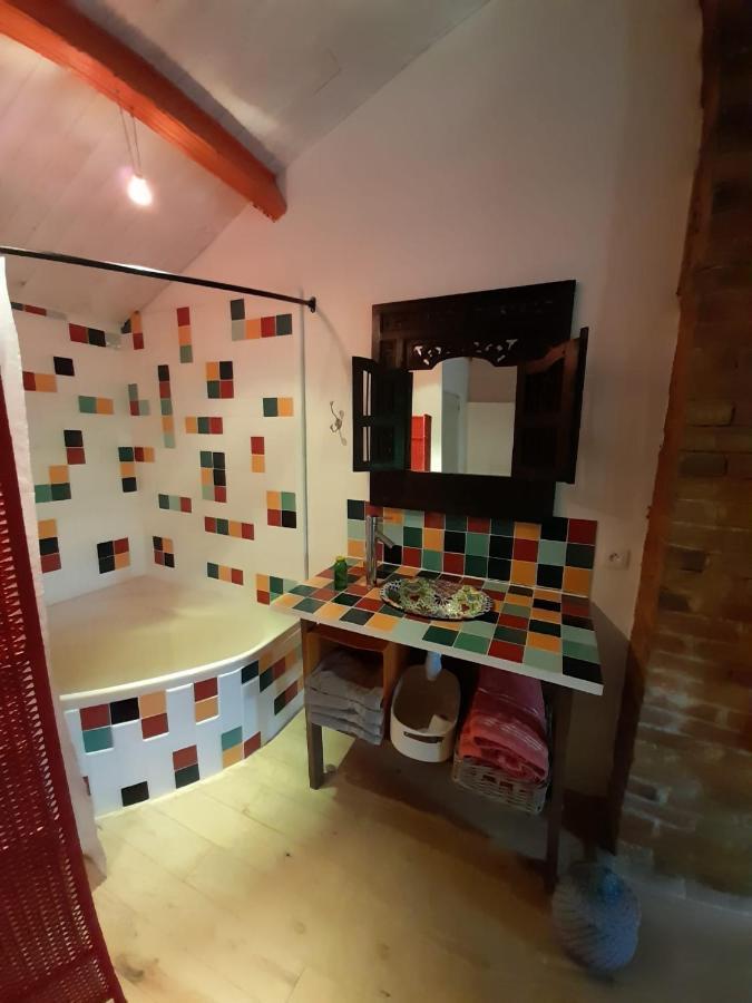 Vignesarichard Bed & Breakfast Chevanceaux Bagian luar foto